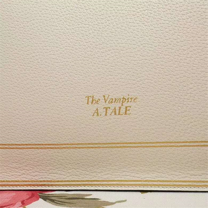 450950 Gucci女袋 GG高級柔軟人造革 顆粒面 蝙蝠圖案 古馳購物袋 白色