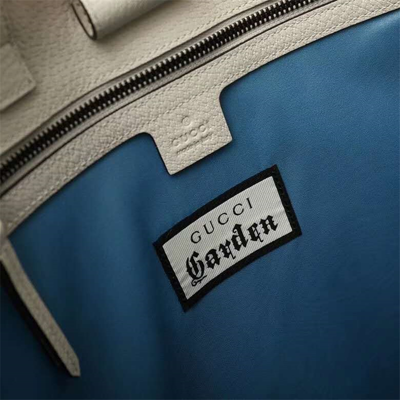 450950 Gucci女袋 GG高級柔軟人造革 顆粒面 蝙蝠圖案 古馳購物袋 白色