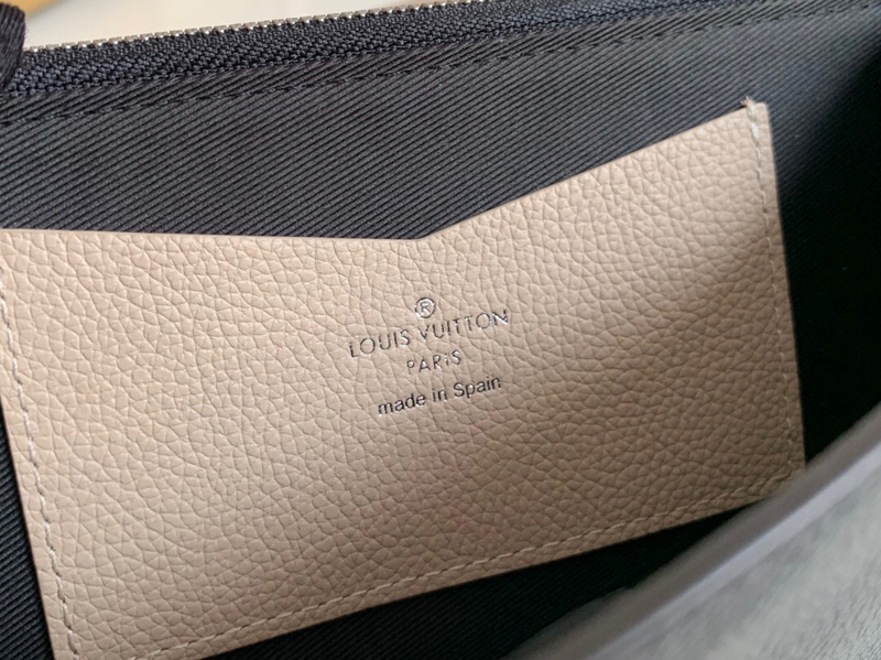 M62328 LV LOCKME II 錢夾 LV長款拉鏈錢夾 杏配黑