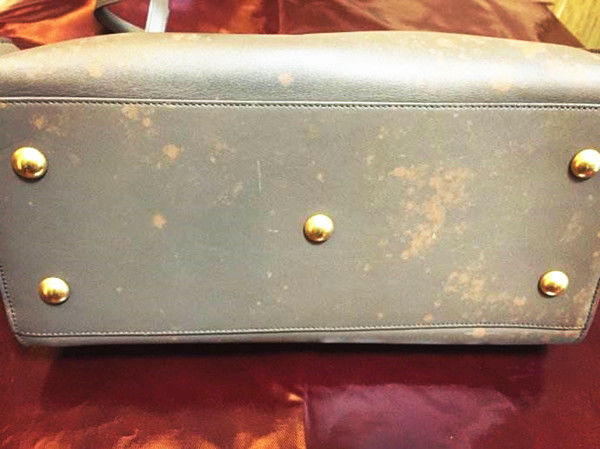 香奈兒小羊皮包磨損修復方式,Chanel羊皮磨損怎么辦?