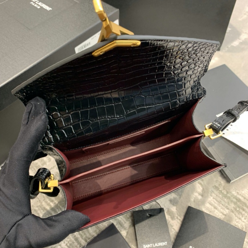 602716 YSL圣羅蘭 CASSANDRA迷你鱷魚紋壓印亮面皮革手提包 黑色
