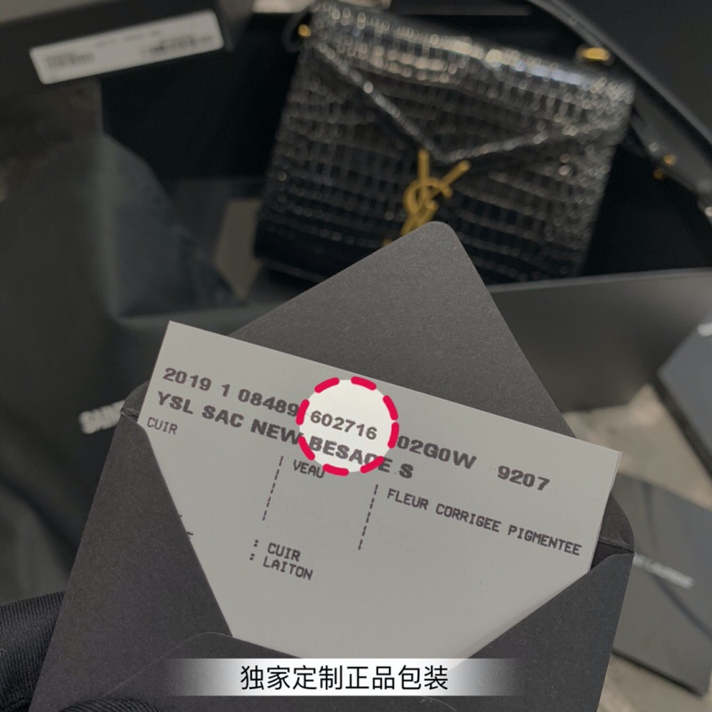 602716 YSL圣羅蘭 CASSANDRA迷你鱷魚紋壓印亮面皮革手提包 黑色