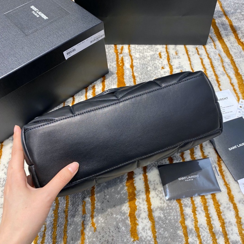 577476 YSL圣羅蘭LOULOU PUFFER小號絎縫小羊皮手袋 黑色銀扣