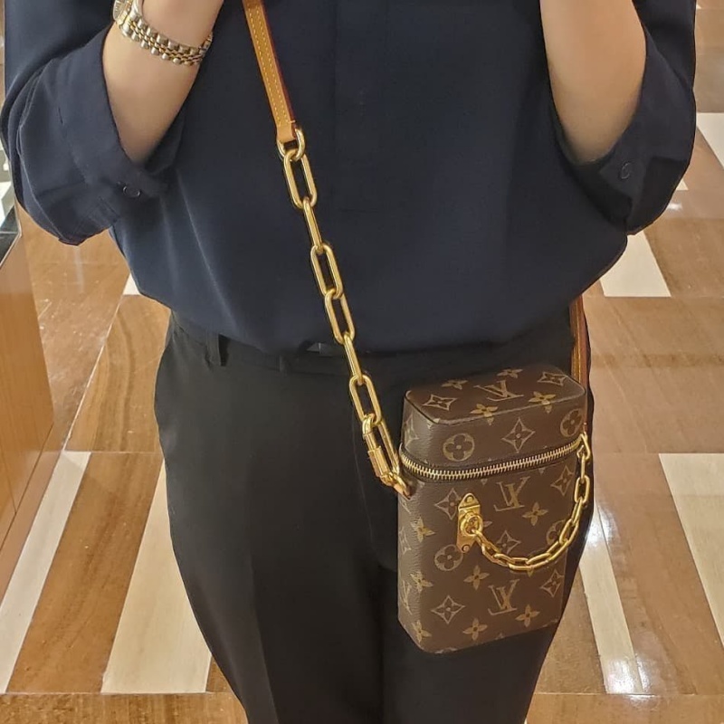 LOUIS VUITTON PHONE BOX �֙C���㷽���ִ�