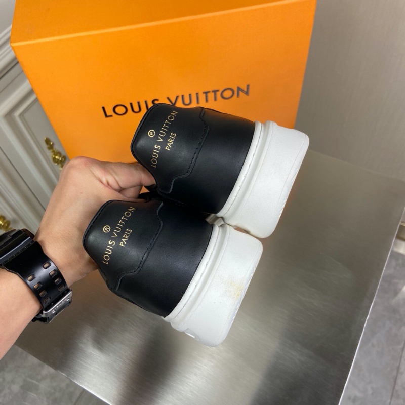 1A5UJ5 LV LUXEMBOURG 運動鞋 Monogram 壓紋粒面小牛皮男鞋 黑色