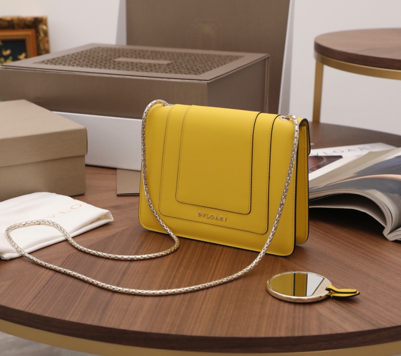 BVLGARI寶格麗 Serpenti Forever系列女包 翻蓋蛇頭包 黃色
