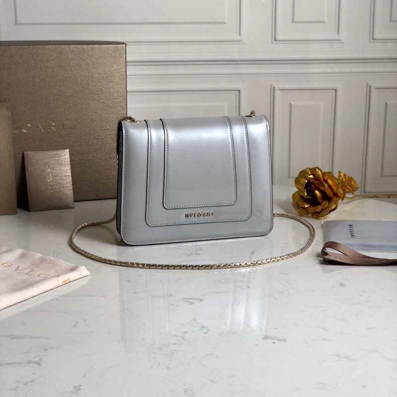 BVLGARI寶格麗 Serpenti Forever系列女包 漆皮蛇頭包 銀色
