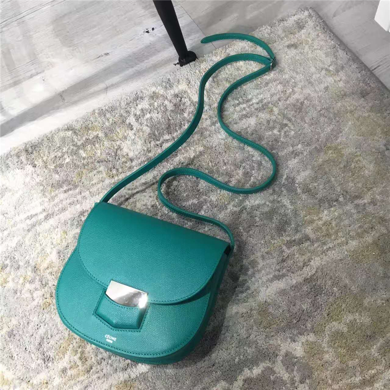 Celine 賽琳 Trotteur 小號牛皮 銀扣 女士單肩斜挎翻蓋復古包馬鞍包 竹子綠