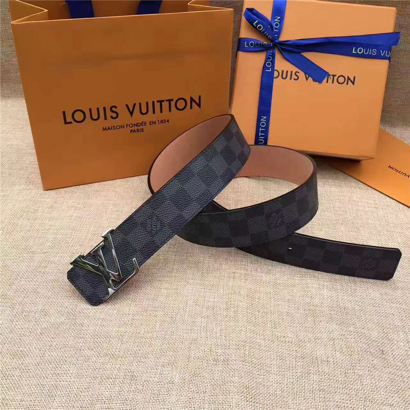 LV路易威登 皮帶 海外原單品質(zhì) 專柜新包裝 LV黑格磨砂底腰帶 LV腰帶 棋盤格黑色銀扣