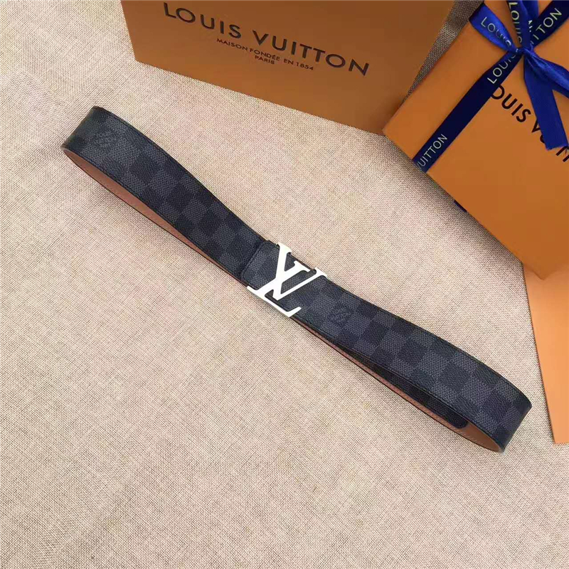 LV路易威登 皮帶 海外原單品質(zhì) 專柜新包裝 LV黑格磨砂底腰帶 LV腰帶 棋盤格黑色銀扣