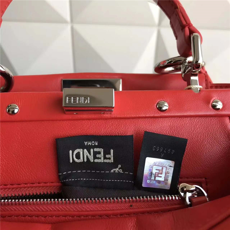 2590 FENDI 芬迪 軟羊皮革手提包 兩個內(nèi)袋 金屬配件 紅色