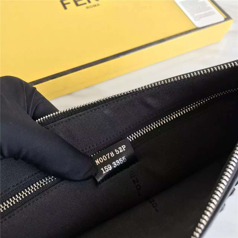 0341 FENDI 芬迪 惡魔眼睛 打釘 精美小牛皮拉鏈手袋 黑釘黃眼