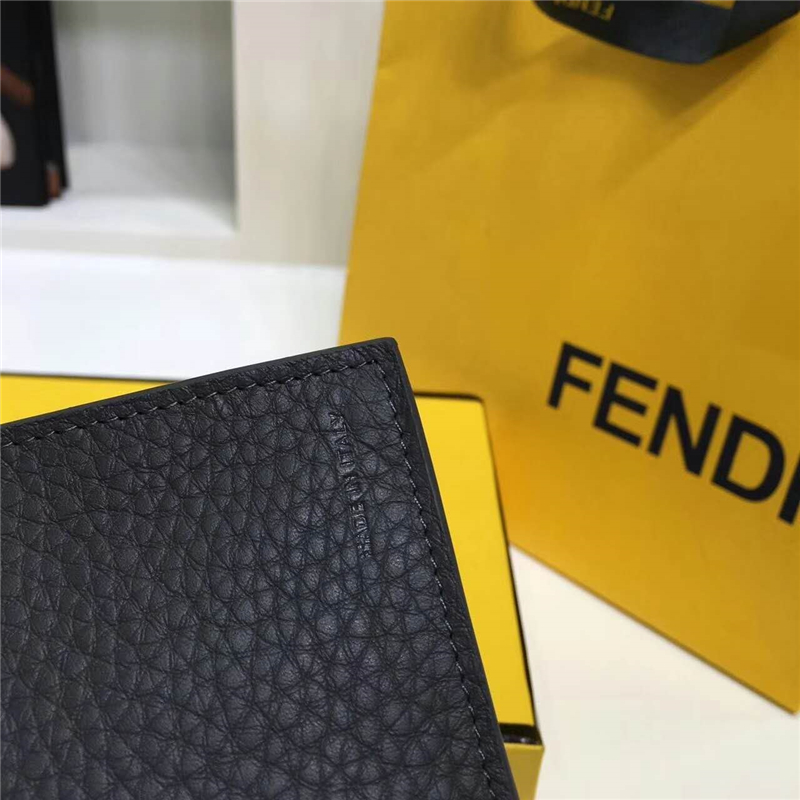 0186 FENDI 芬迪 荔枝紋白叻釘 羅馬SELLERIA長(zhǎng)款皮夾 黑色