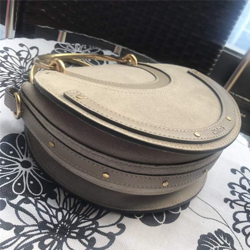 Chloe 蔻依 17秋冬 Pixie手環(huán)包 磨砂拼皮 圓形手提包 淺灰色