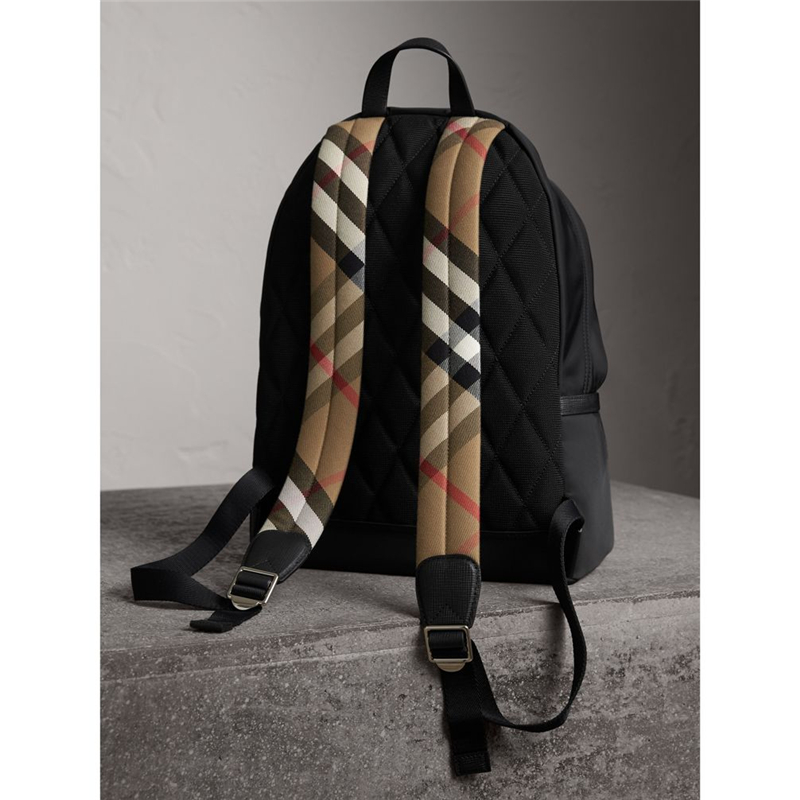 40459281 巴寶莉 格紋拼皮革裝飾 尼龍 雙肩包 黑色