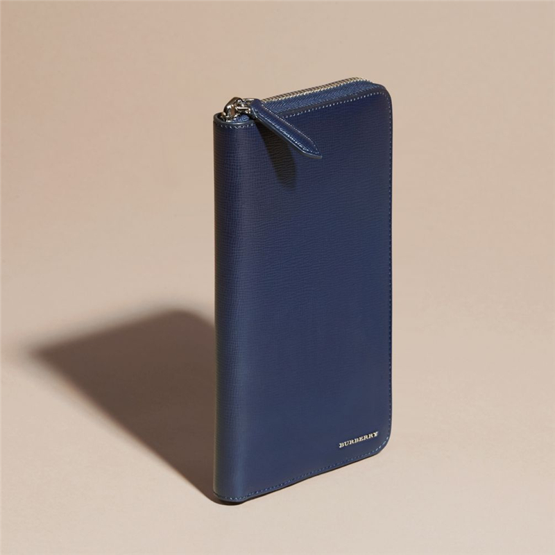 39975851 巴寶莉 London 皮革 全拉鏈 巴寶莉錢包 旅行錢夾 深海軍藍(lán)