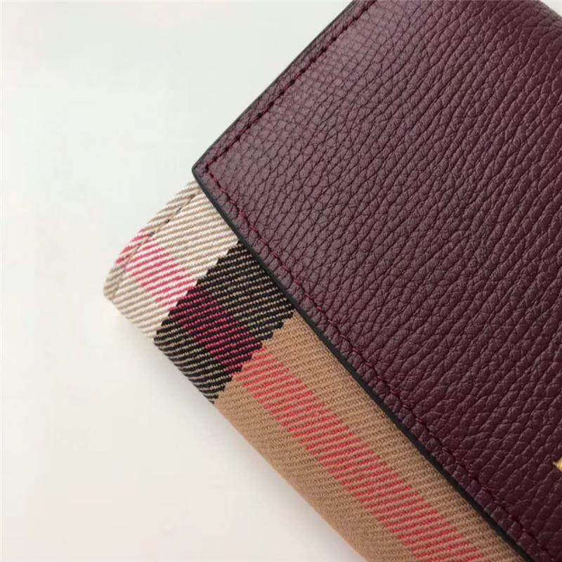 39753301 Burberry巴寶莉 Banner手袋系列 House格紋 拼皮長款錢夾 紅褐色