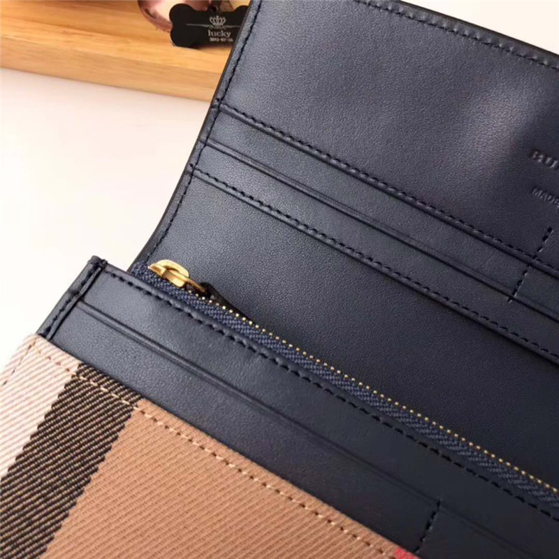39928941 Burberry巴寶莉 Banner手袋系列 House格紋 拼皮長款錢夾 墨藍色