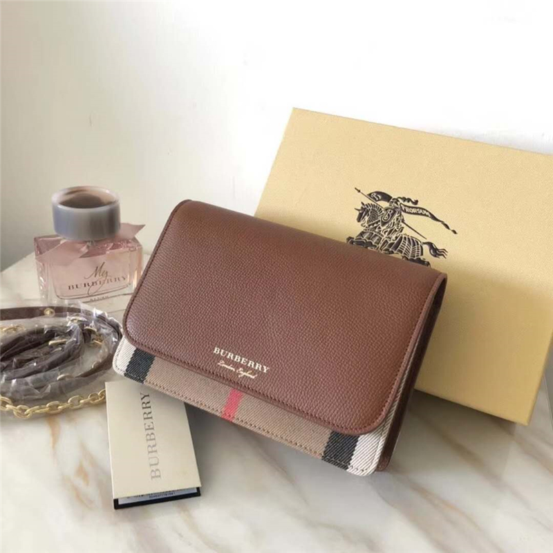 Burberry女包 官方新款 巴寶莉斜挎包 手拿包肩包