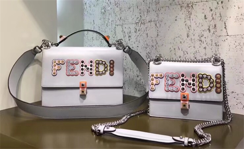 1381 FENDI芬迪 KANI翻蓋手袋 玻璃鉚釘 芬迪女包 斜背包包