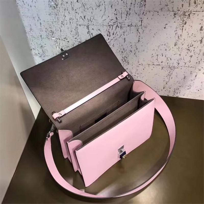 1381 FENDI芬迪 KANI翻蓋手袋 玻璃鉚釘 芬迪女包 斜背包包