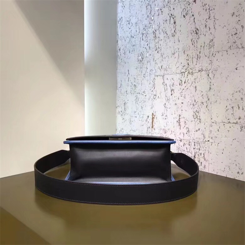 2817 FENDI芬迪 水蛇皮 牛皮手提袋 官方新款 芬迪包包