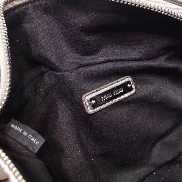 5BL010 MIUMIU專柜新款 腰包 褶皺綿羊皮 腰包單肩 兩用包 槍色