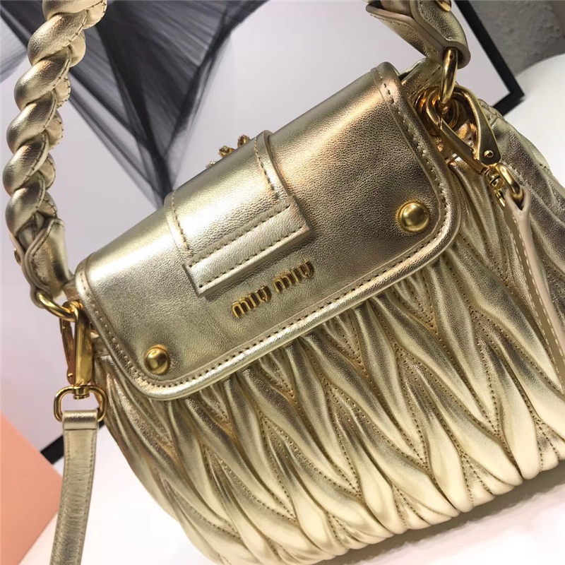 5BH111 MIUMIU專柜新品 小羊皮 小號 仿水晶裝飾帶扣 手提單肩包 金色