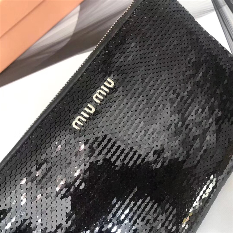 5NH81C MIUMIU專柜新款 手工珠刺繡 亮片單肩手拿包 黑色