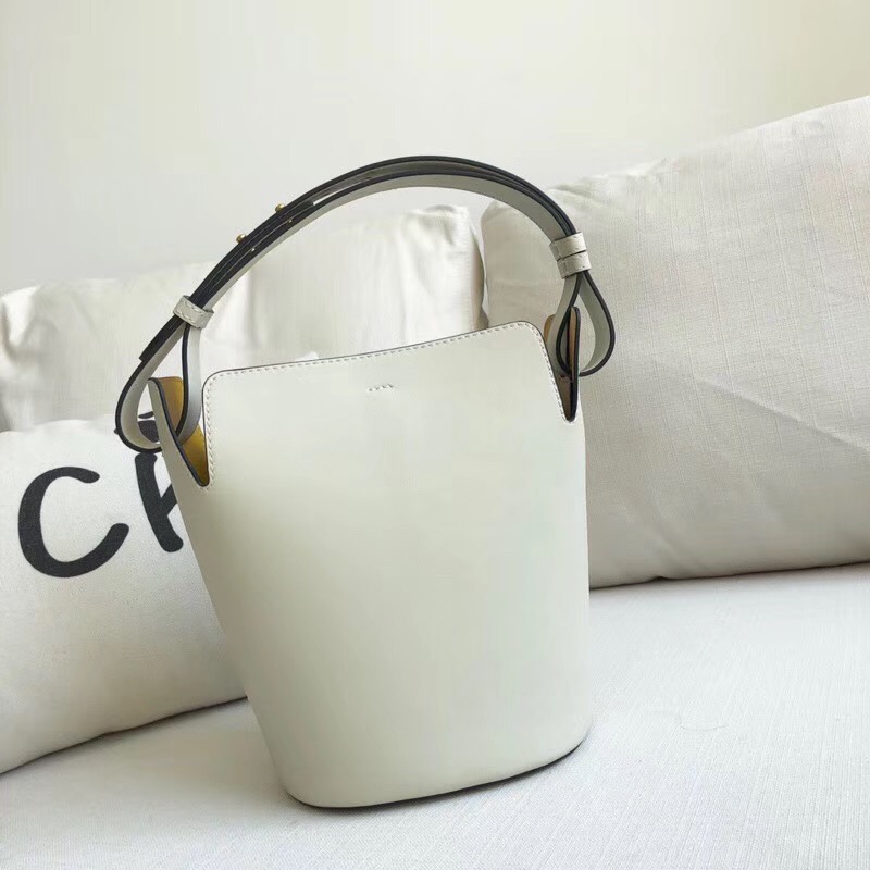 40732811 巴寶莉新款子母包 The Bucket 小號 皮革水桶 白色