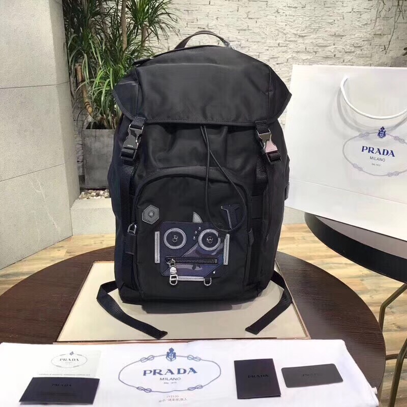 2VZ135 Prada背包 機器人圖案 尼龍 大容量 時尚雙肩包 黑色
