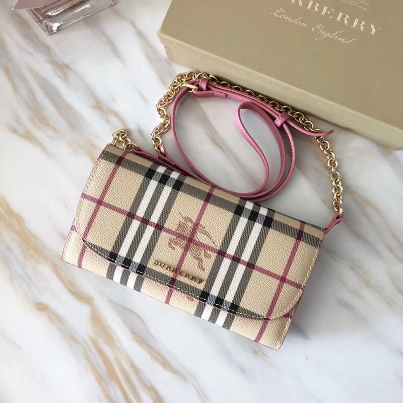 40732211 Burberry Vintage格紋 拼皮革 戰(zhàn)馬印花 鏈飾錢夾 粉色