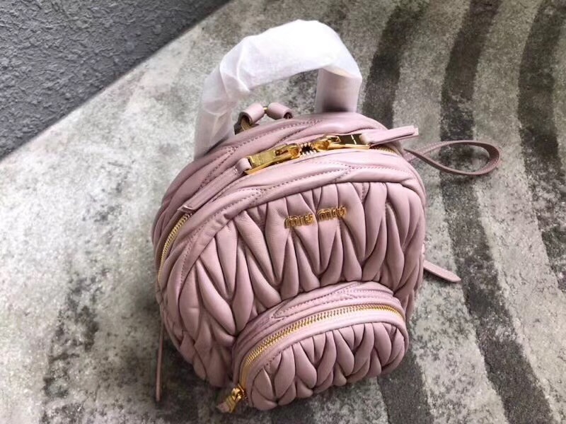 5BZ015 MIUMIU繆繆 專柜新款 提花凸紋羊皮 小號雙肩包 粉色