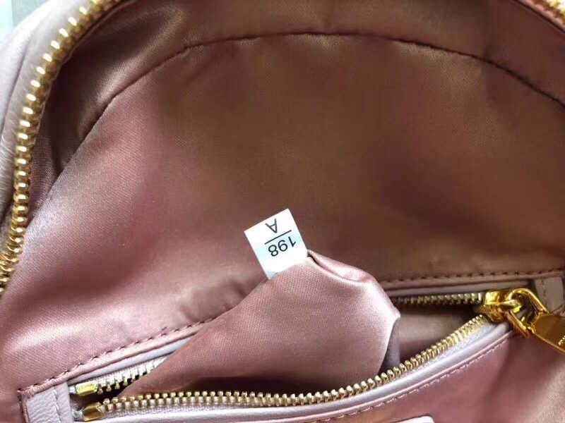 5BZ015 MIUMIU繆繆 專柜新款 提花凸紋羊皮 小號雙肩包 粉色