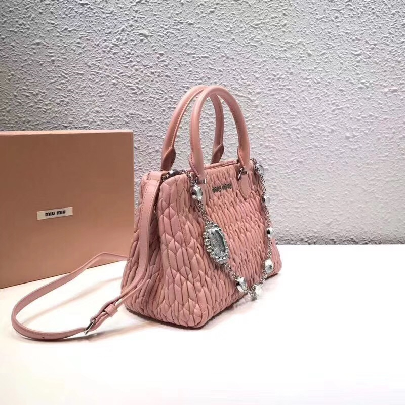 5BA067 MIUMIU繆繆 專柜新款 褶皺羊皮 小號(hào) 水晶鏈?zhǔn)痔岚?粉色
