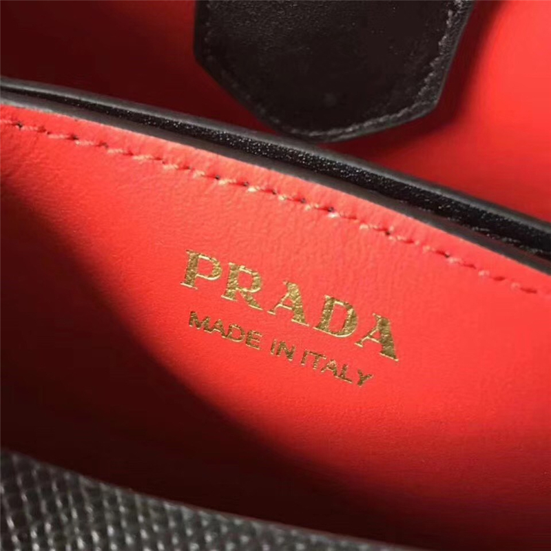 1BA212 普拉達包包 Prada手提包 普拉達水桶包 普拉達牛皮包