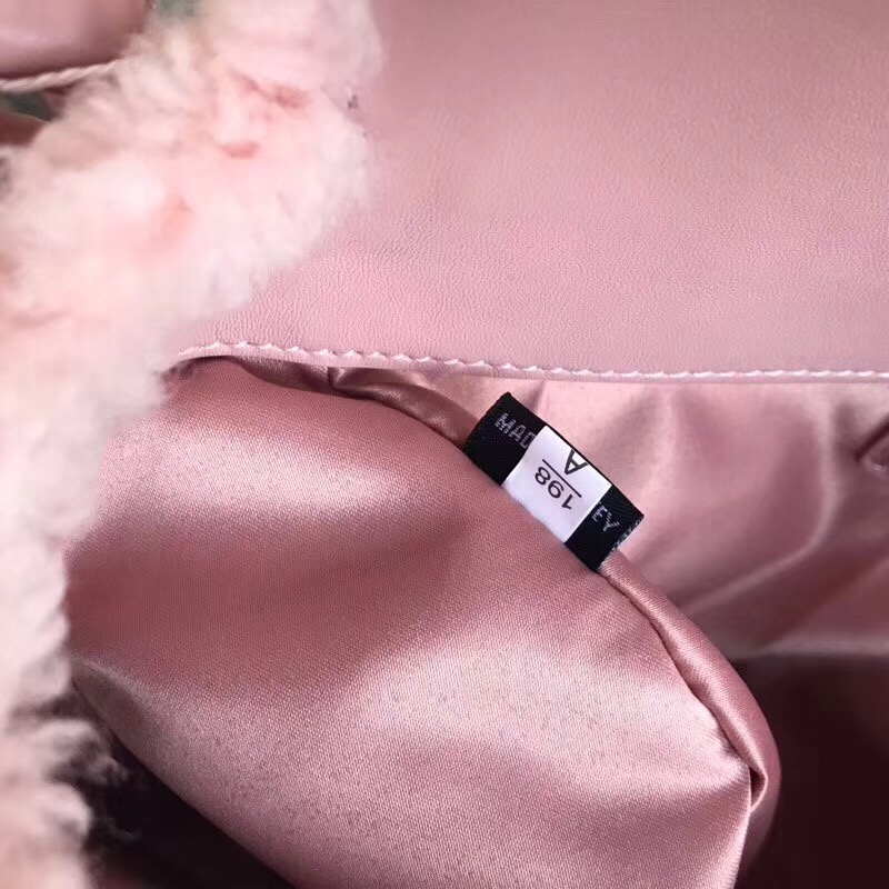 5BD097 MIUMIU繆繆 18秋冬 羊絨 翻蓋 時尚百搭 毛毛斜挎包 粉色