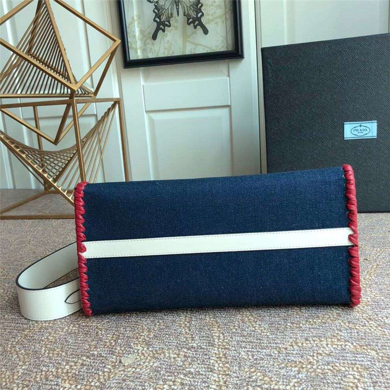 1BA102 Prada 新款 牛皮拼牛仔布 普拉達手提肩包 白拼藍