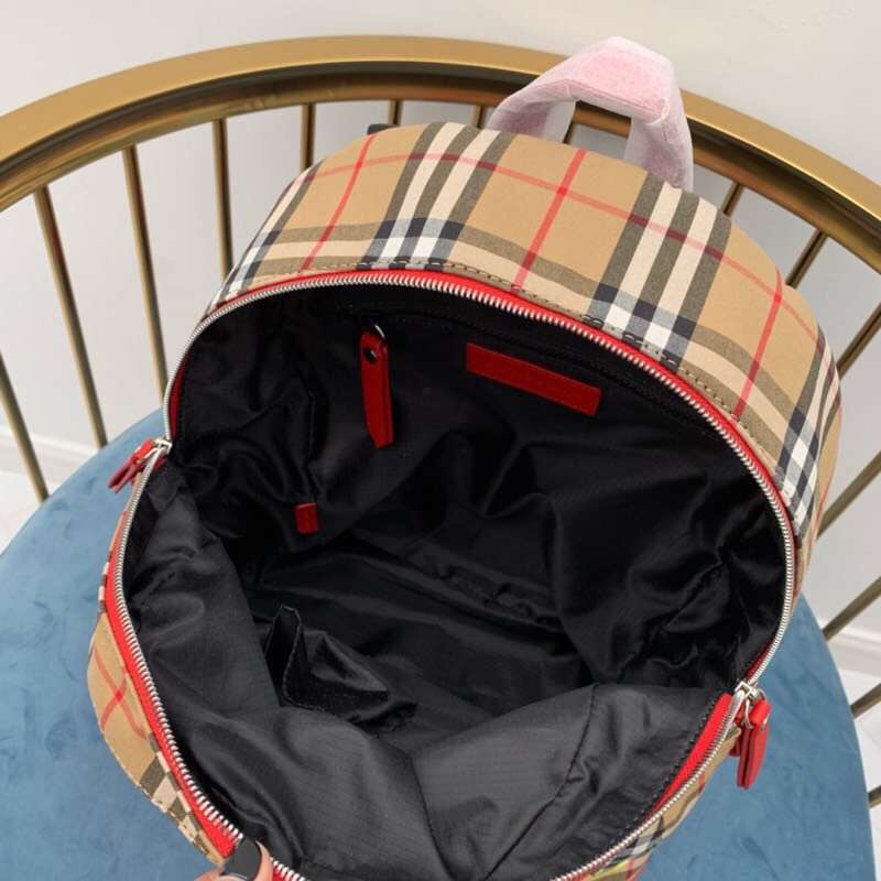 5366580 BURBERRY 新款格紋帆布 刺繡彩虹字母 雙肩包 紅色