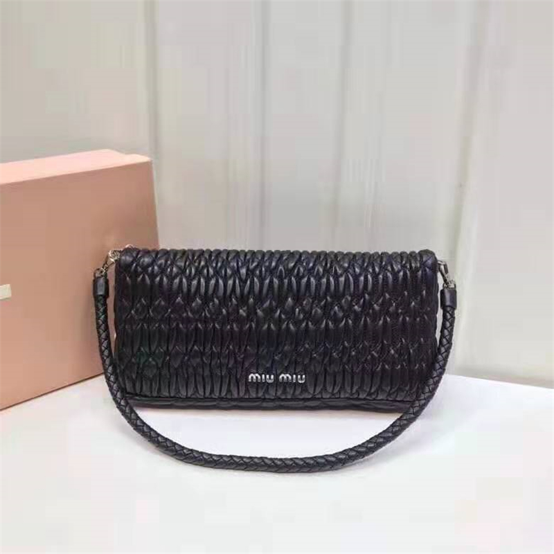 5BD233 MiuMiu 專柜新品 鉆石鏈條包 MiuMiu手包 MiuMiu鏈條包