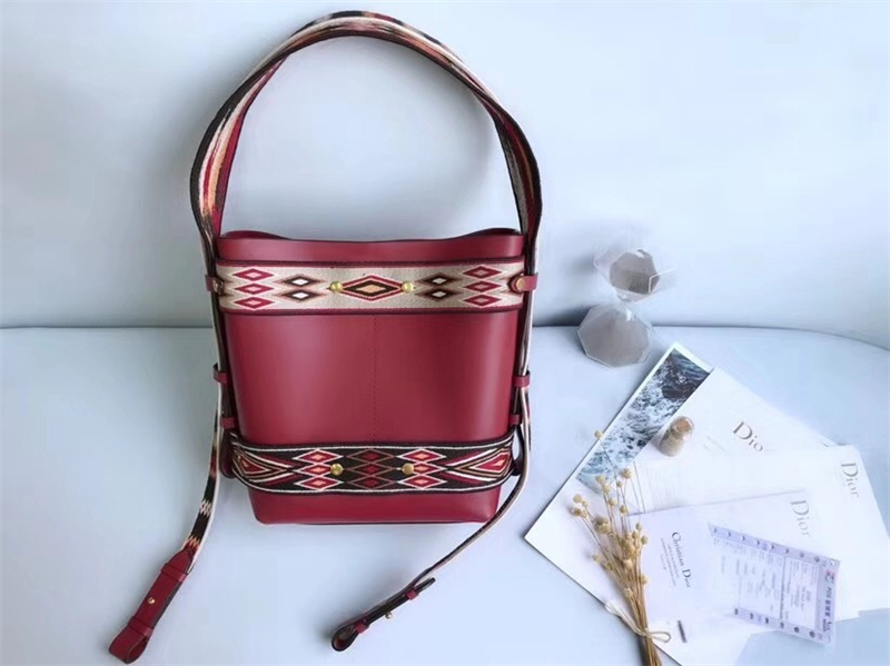 Dior Odeo女包 2019新款 小牛皮 波西米亞風 迪奧行囊包 刺繡水桶包 棗紅