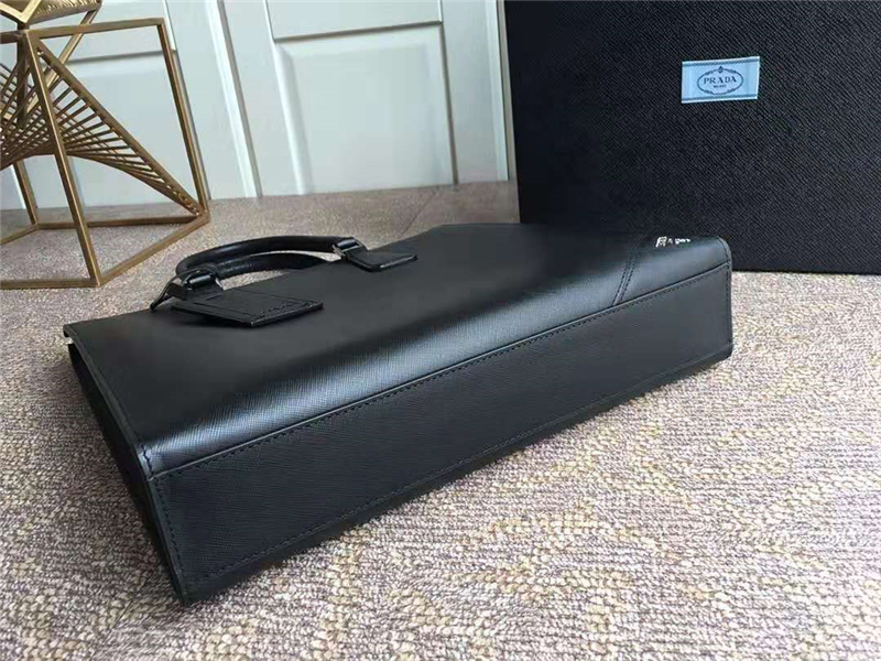 Prada普拉達男包 Prada男士公文包 黑角嘜 普拉達豎款手提包 黑色