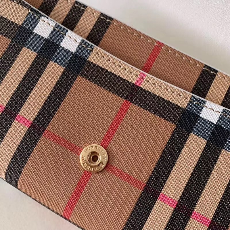 40734271 Burberry女款錢包 Vintage格紋拼皮革 撞色 巴寶莉長款錢夾 白色