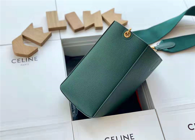 189303 Celine手袋 SANGLE BUCKET 小號 粒面小牛皮 Celine水桶包 孔雀綠