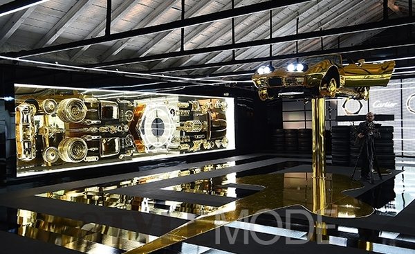 卡地亞Juste un Clou系列藝術(shù)設(shè)計展。