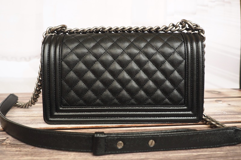 【香香入手記】日本福岡天神大丸百貨買香奈兒 CHANEL LEBOY 25開箱比價位! 【香香入手記】日本福岡天神大丸百貨買香奈兒 CHANEL LEBOY 25開箱比價位!