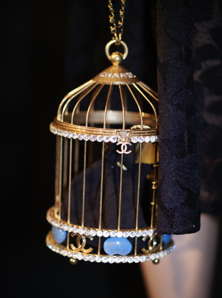 Chanel 奢華鳥籠造型手袋售價待定
