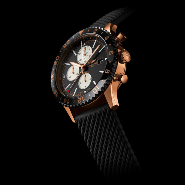 百年靈推出航空飛行計(jì)時(shí)腕表限量系列