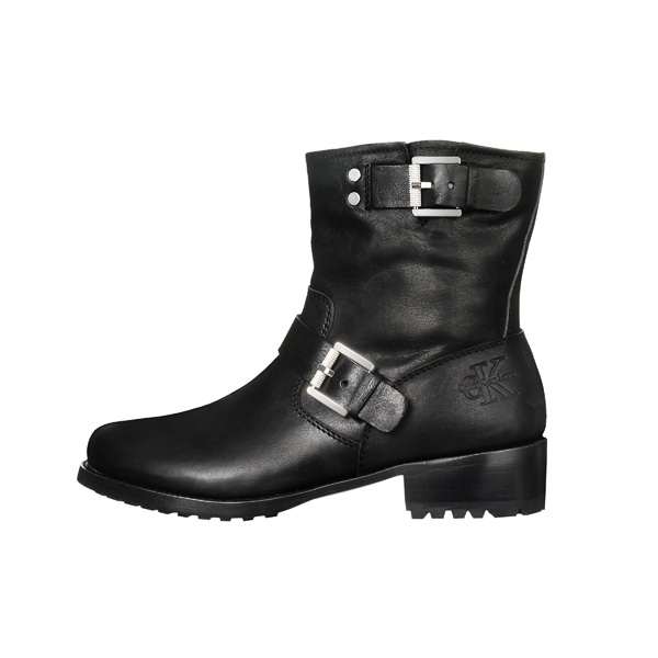 Mytheresa攜手Calvin Klein Jeans發(fā)布獨家合作系列