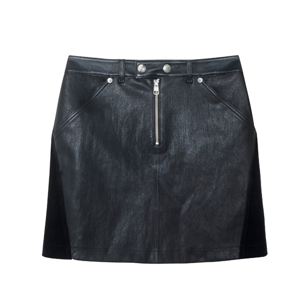 Mytheresa攜手Calvin Klein Jeans發(fā)布獨家合作系列